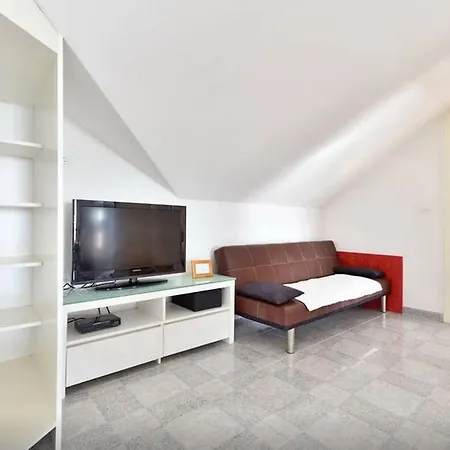 Apartament Sanda 2