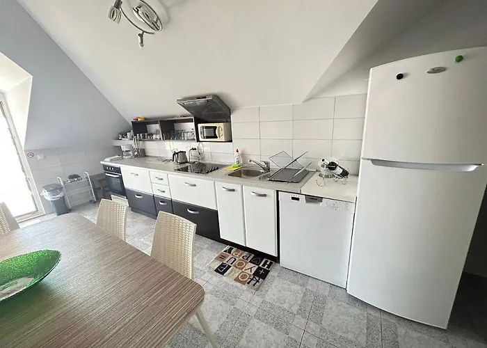 Sanda 2 Apartman